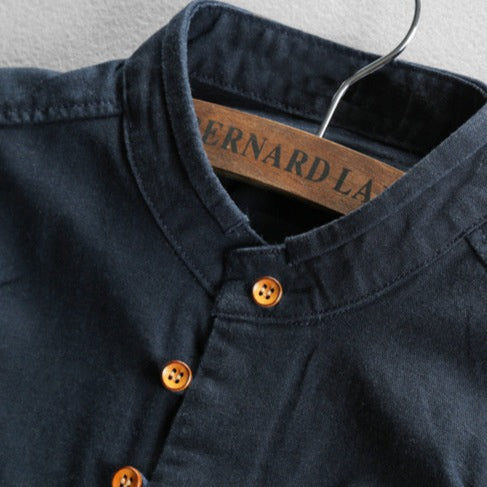 Sophisticated men's katana shirt, versatile for casual wear. Elegant Japanese style, perfect for spring & summer fashion.