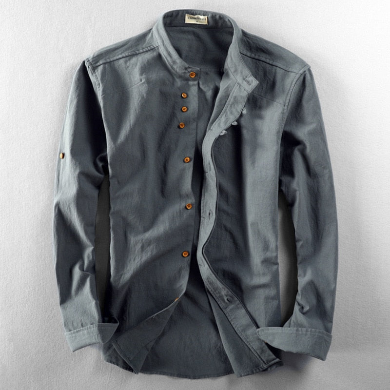 Stylish men's katana shirt, inspired by Japanese design. Sophisticated and versatile cultural wear for men's fashion.
