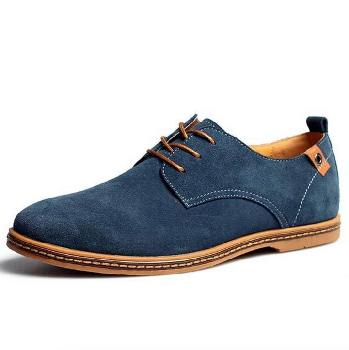 Men's elegant lace-up Derby dress shoes, ideal for formal or smart casual occasions.