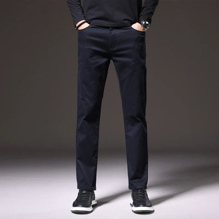 Green Elio men's comfortable casual chinos. Versatile cotton trousers for everyday wear.