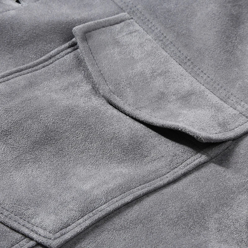 Tailored men's button-front jacket, showcasing everyday versatility & classic style.