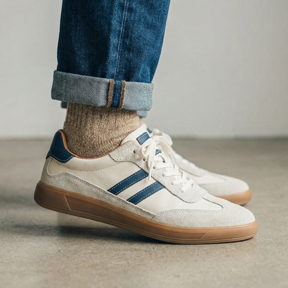 White men's everyday comfort trainers. Stylish casual sneakers for walking, offering durable support.