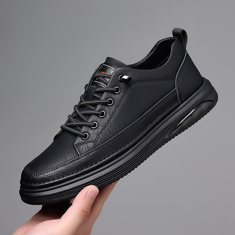 Fashionable men's low-top casual sneakers, blending classic style with everyday comfort for modern men.