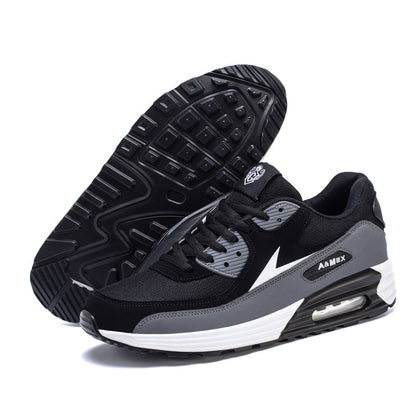 Durable Evron men's gym sneakers. Ideal footwear for training, providing stability and support.