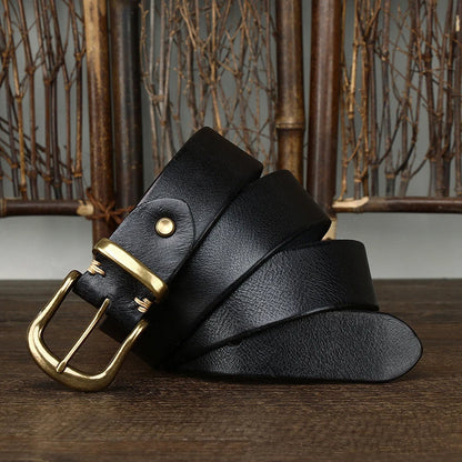 Durable men's accessory: full-grain leather belt with solid brass buckle for lasting style.