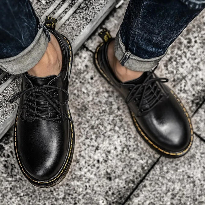 Stylish men's low-cut leather shoes, perfect dress casual footwear for everyday comfort & fashion.