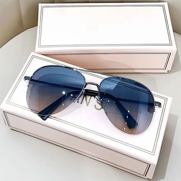 Men's gradient pilot sunglasses, UV400 anti-glare lenses for stylish eye protection & travel.