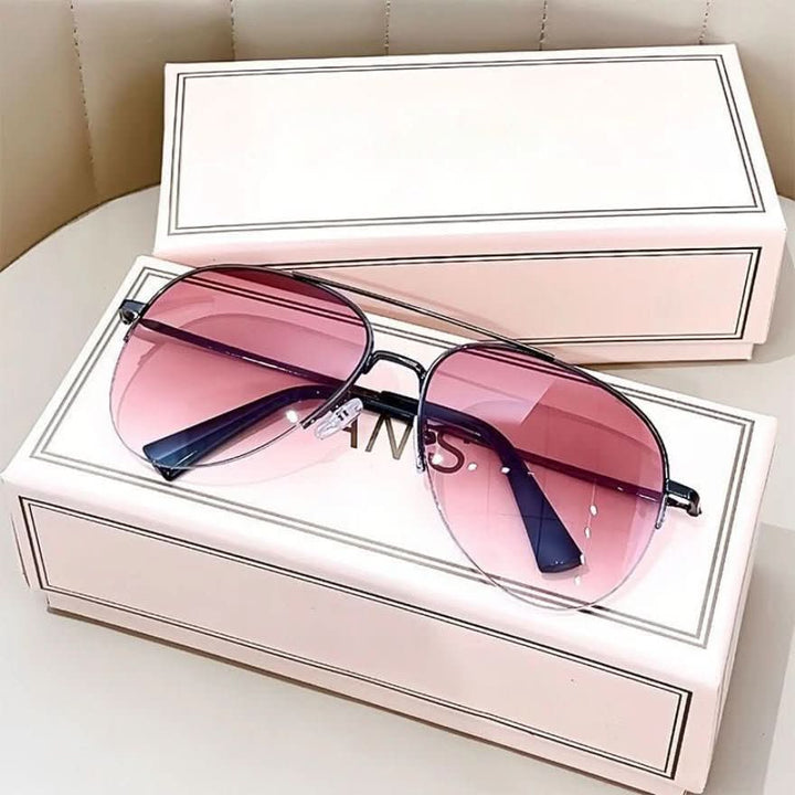 Men's pilot sunglasses with gradient lenses & UV400, designed to complement square & long faces.
