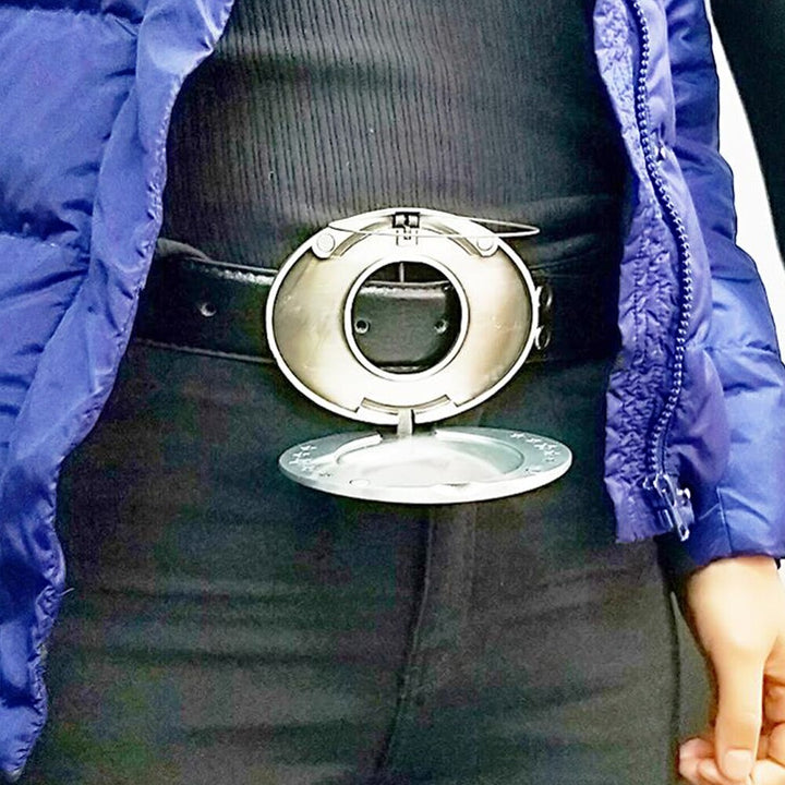 Unique gift: Men's hands-free belt buckle beer holder; a cool party accessory & functional item.