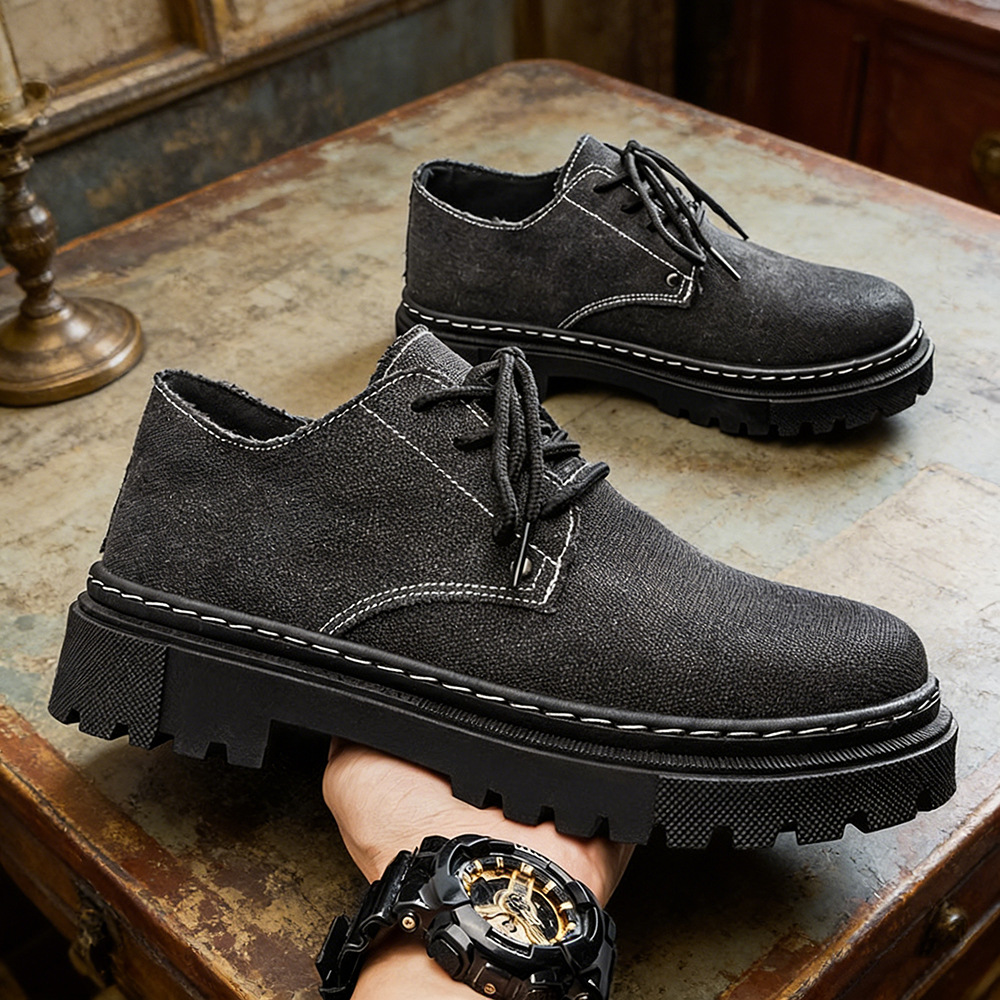 Close-up: Frayed edge detail on Men's Harlow slip-on casual shoes, a key fashion element.