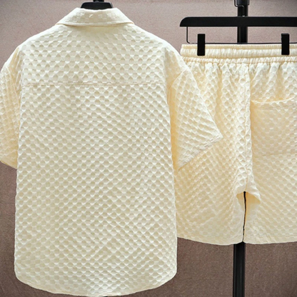 Men's breathable two-piece summer set featuring a relaxed fit. Waffle texture, great for lounge wear and vacations.