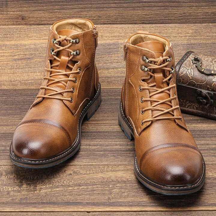 Stylish Men's Heritage Classic ankle boots, versatile for casual or semi-formal outfits. Features side zipper.
