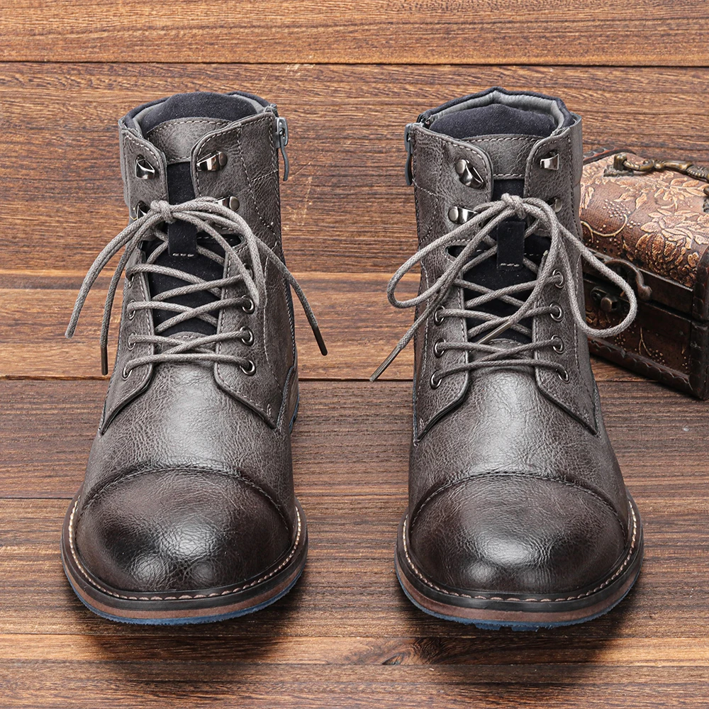 Fashionable Men's Heritage Classic boots with sleek side zipper for modern men's outfits. Ankle height.