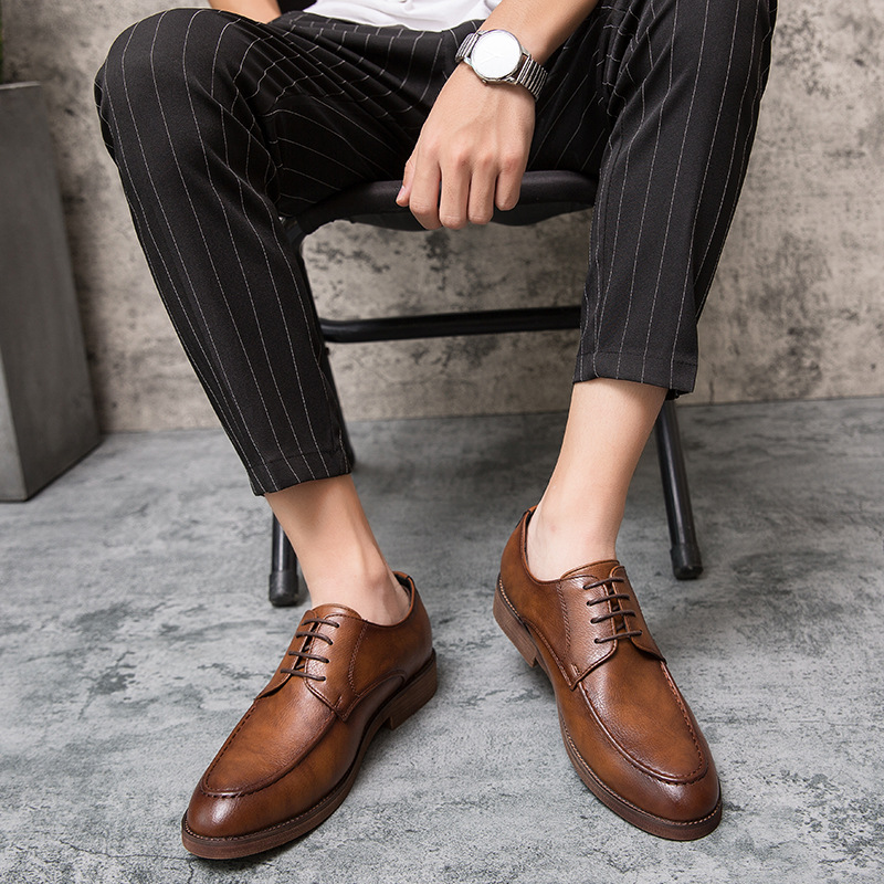 Timeless black polished leather Men's Hudson dress shoes, perfect lace-up footwear for business & formal occasions.