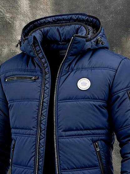 Stylish men's padded jacket for casual outerwear, flexible fit & everyday style. Ideal for cold weather.