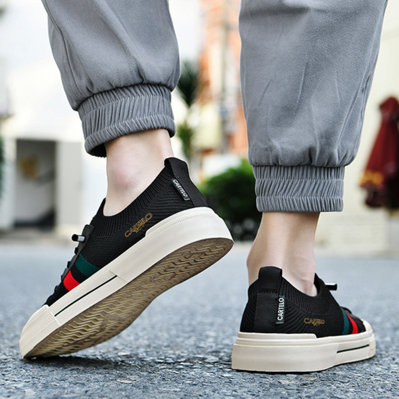 Men's casual lace-up shoes, lightweight and supportive for walking, in popular Italiana Style.