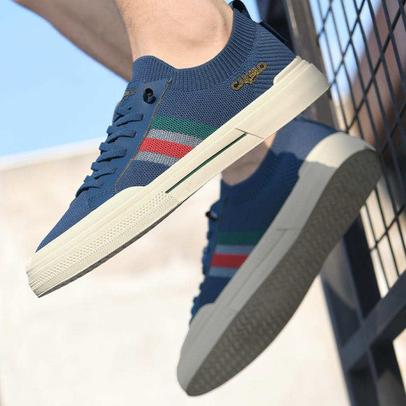 Sandstone men's athletic shoes with a sleek Italiana Style, offering comfort for all-day walking.