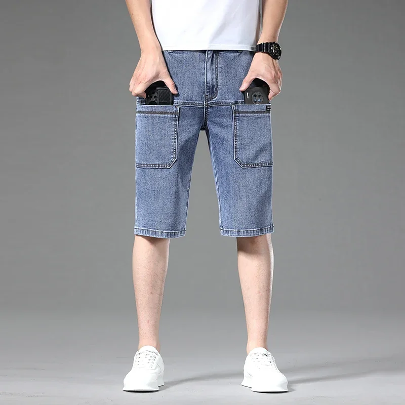 Casual men's Jefferson denim shorts in modern fit, perfect for summer comfort and everyday style.
