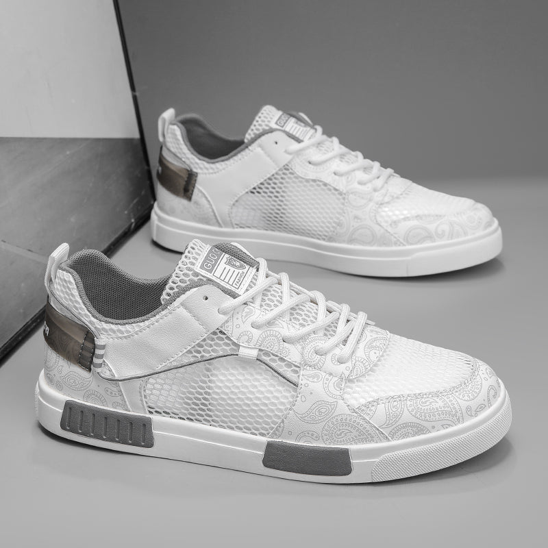 Close-up of men's Kairo sneakers, showcasing modern design details and quality craftsmanship.