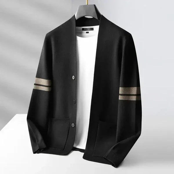 Comfortable men's knit cardigan, ideal casual layer for a relaxed fit and everyday fashion.