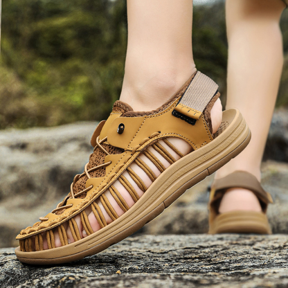 Adjustable straps on Men's Knox Ryder quick-dry outdoor sandals for a secure, custom fit during activities.