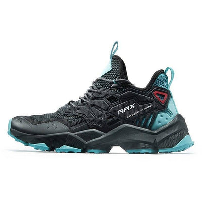 Stylish men's outdoor sneakers, ideal for hiking with their lightweight and breathable features.
