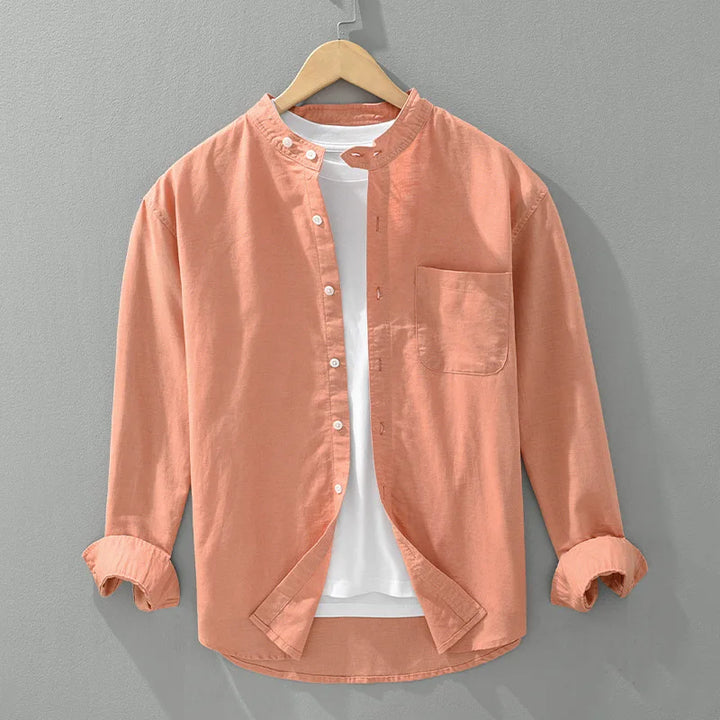 Men's summer style button-up shirt. Lightweight and breathable for ultimate comfort and versatile everyday wear.