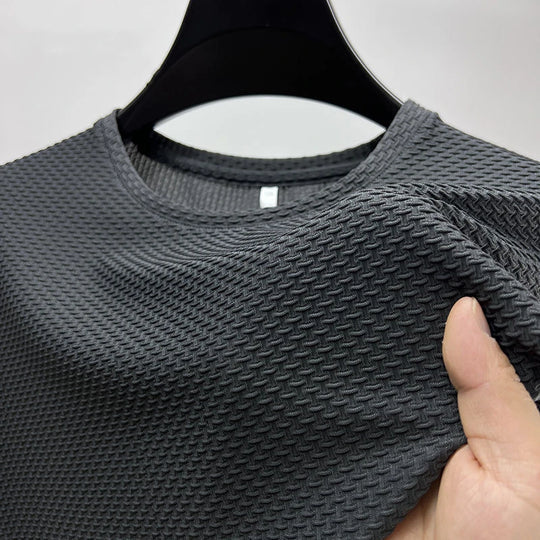 Men's lightweight breathable short sleeve casual shirt for summer comfort and style.