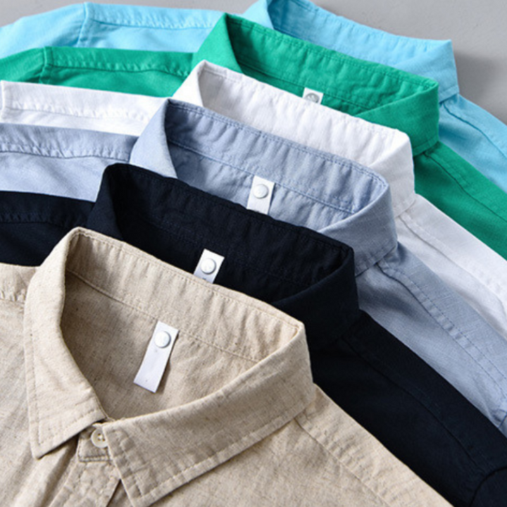 Versatile men's lightweight button-up, ideal for casual, comfortable summer days.