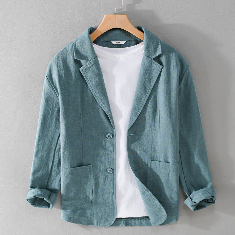 Man wearing a lightweight casual jacket, comfortable & stylish for versatile everyday activities.