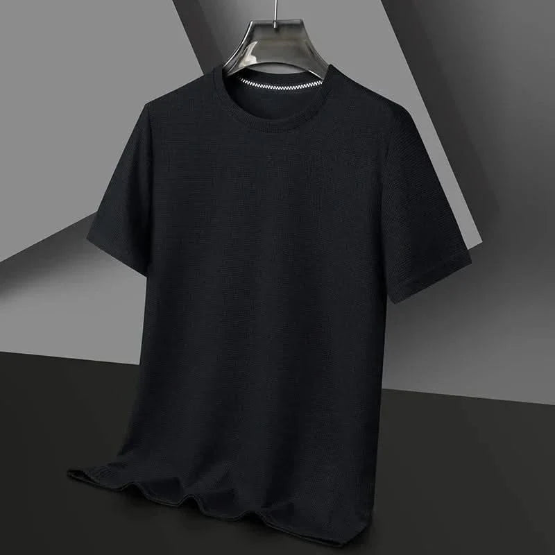 Classic fit men's lightweight t-shirt, ideal for everyday comfort & versatile styling. Soft, breathable men's fashion.