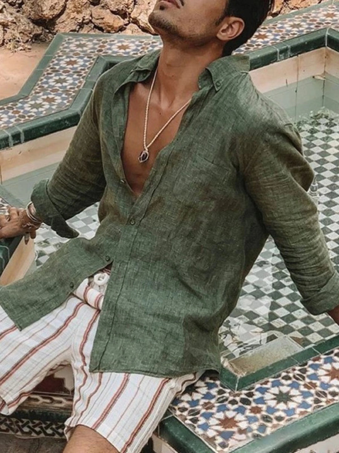 Stylish Fabio men's lightweight linen shirt, a casual button-up ideal for relaxed summer days or vacation wear.