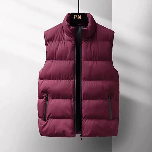 Men's lightweight puffer vest, essential outerwear for everyday comfort. Ideal layering piece for casual wear & active use.