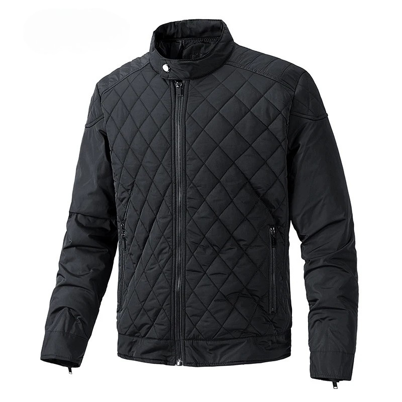 Men's lightweight quilted jacket with snap collar & zippered pockets, perfect for fall.