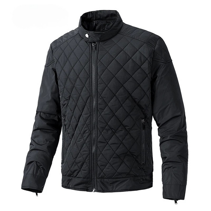 Men's lightweight quilted jacket with snap collar & zippered pockets, perfect for fall.