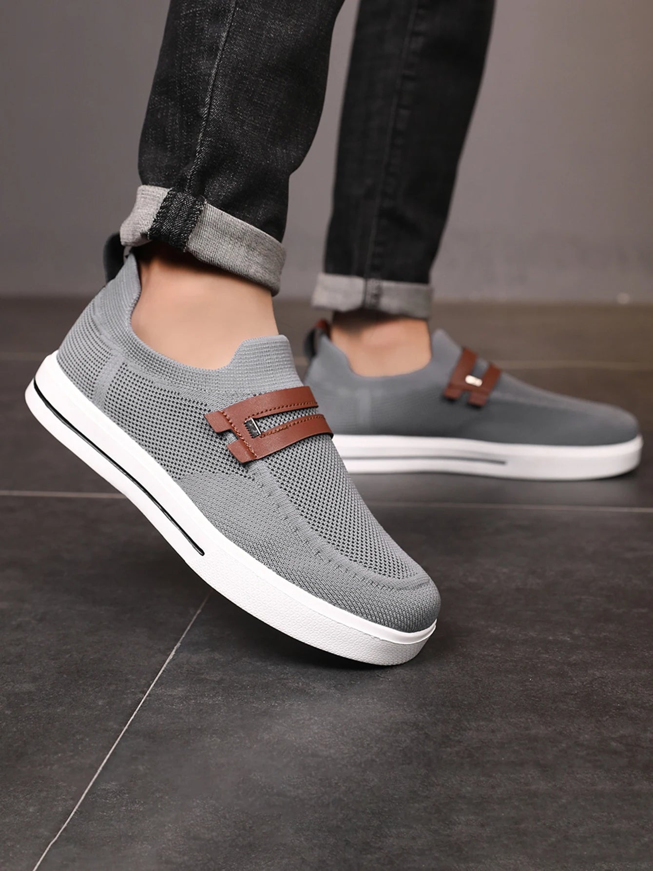 Stylish men's lightweight slip-on mesh loafers, showcasing breathable design for summer.