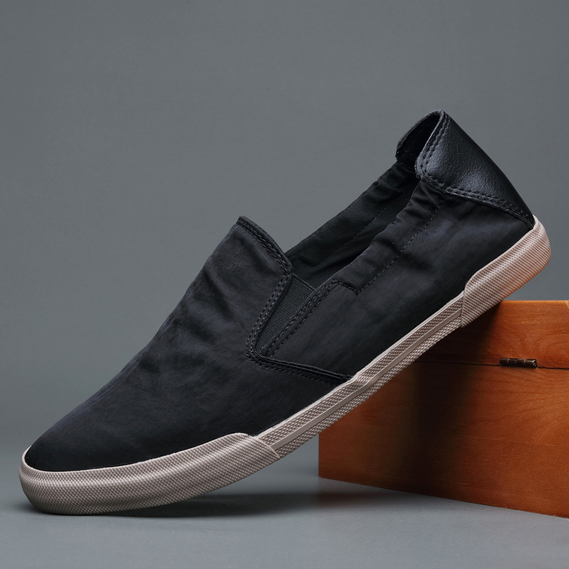 Men's lightweight slip-on shoes for summer comfort & travel. Breathable casual footwear.