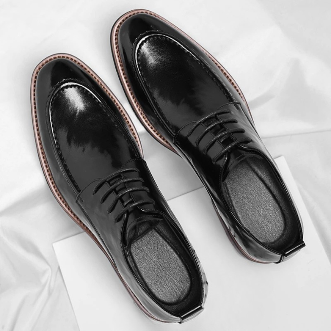 Mens Lorenzio Classic Oxford dress shoes, premium quality, versatile for formal events & daily business.