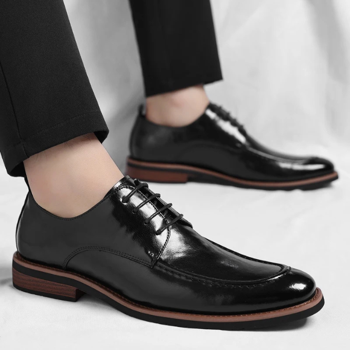 Stylish Lorenzio Classic Oxford dress shoes for men, offering timeless elegance & professional appeal.