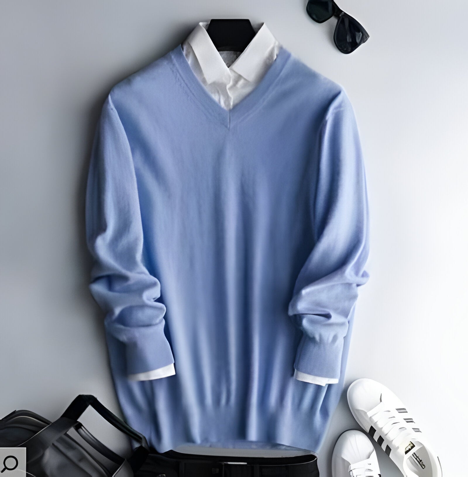 Timeless men's elegant cashmere pullover sweater, high quality and comfortable for classic everyday wear.
