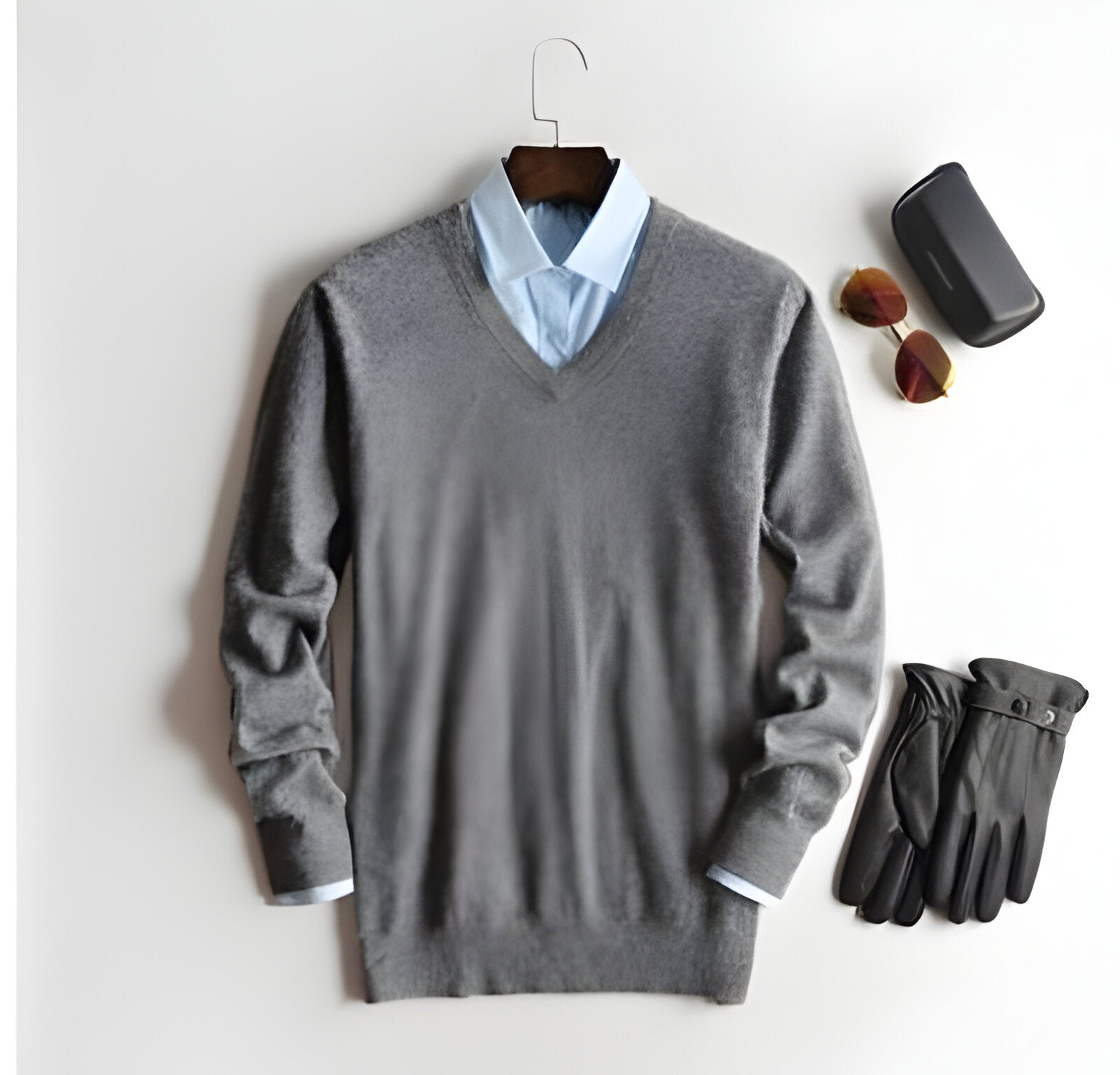 Elegant men's cashmere long sleeve pullover, modern design and high quality for luxurious winter style.