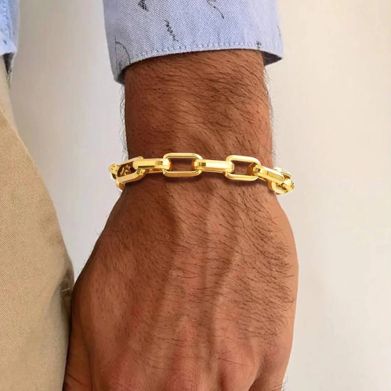 Luxurious gold chain link bracelet for men. Durable, non-tarnish, and a bold fashion statement.
