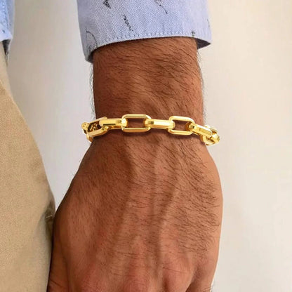 Luxurious gold chain link bracelet for men. Durable, non-tarnish, and a bold fashion statement.