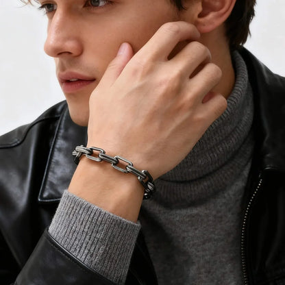 Fashionable men's chain link bracelet. Gold, silver or gunmetal options for a sophisticated look.