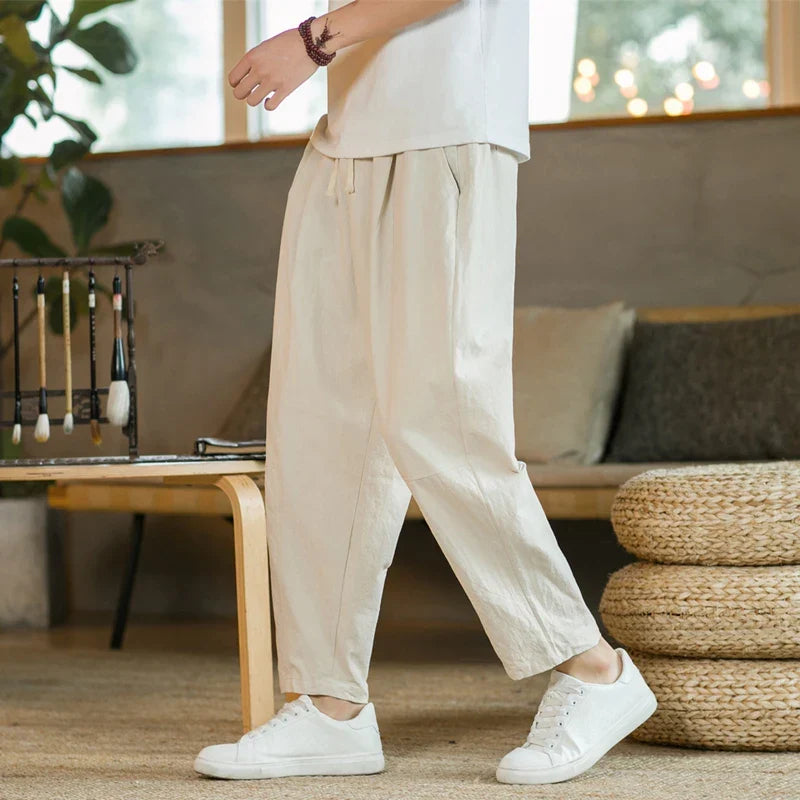 Marseille men's drawstring pants in a relaxed fit, a versatile bottom for casual spring attire.