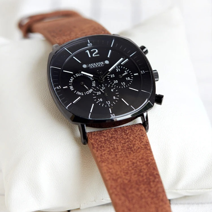 Side view of the Mason Edge men's classic timepiece, showcasing its slim case and elegant crown.