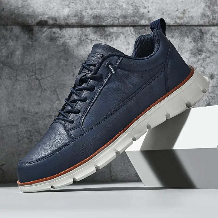 Men's Maverick lifestyle sneakers, modern design for everyday casual wear.