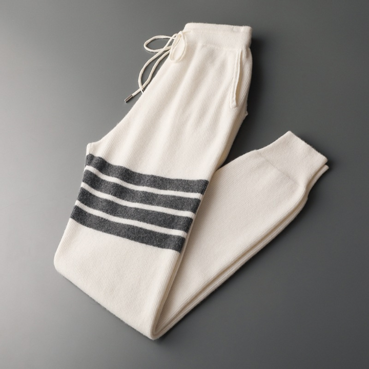 Men's fashion Milano knit striped matching set. Versatile & comfortable two-piece apparel for men.