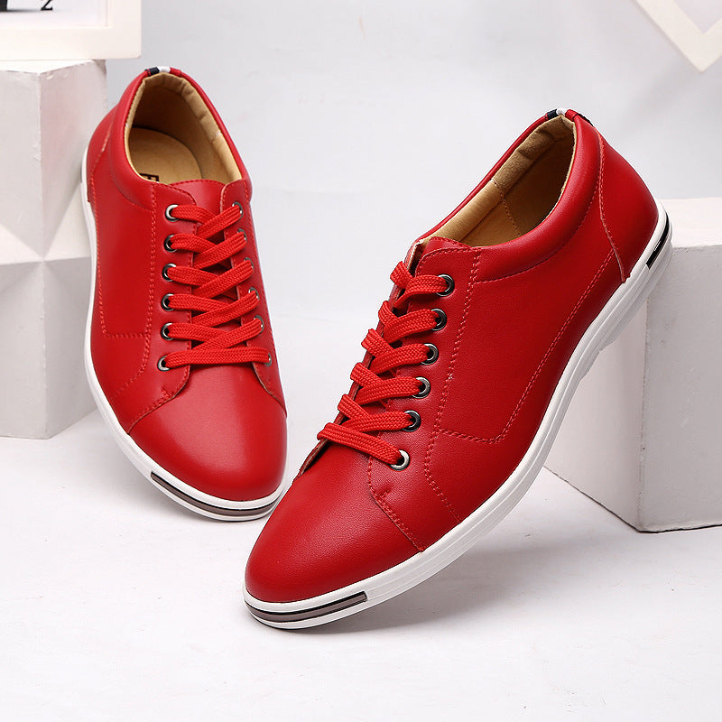 Modern men's casual sneakers, combining stylish design with exceptional comfort for everyday wear.