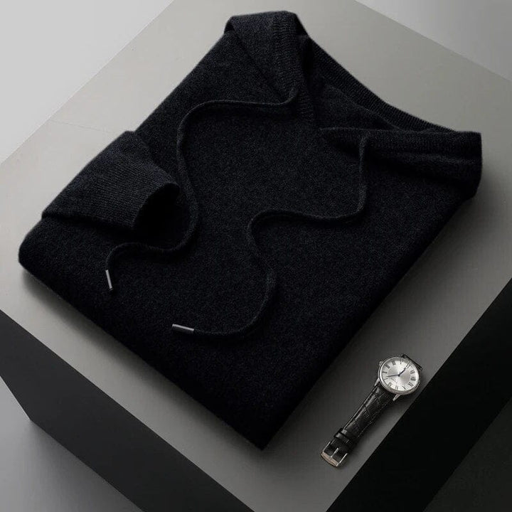 Classic men's hooded sweater. Versatile casual pullover for winter and fall, ideal for comfortable layering.